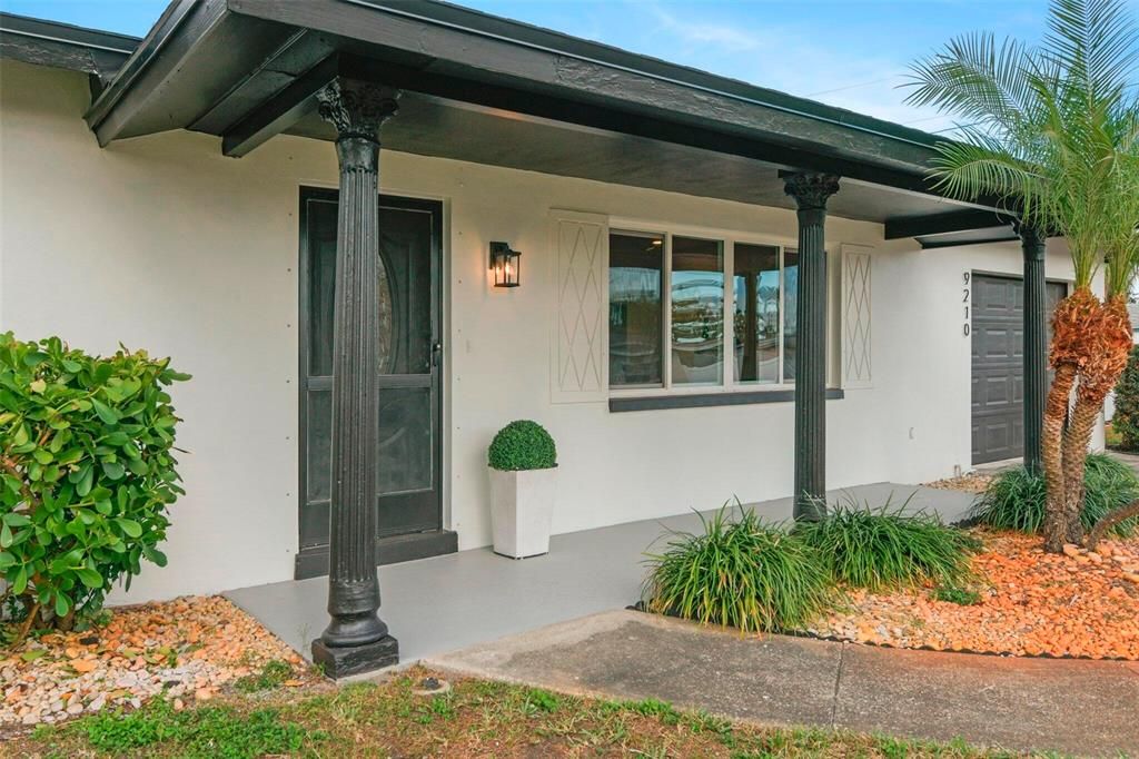 For Sale: $339,000 (2 beds, 1 baths, 1133 Square Feet)