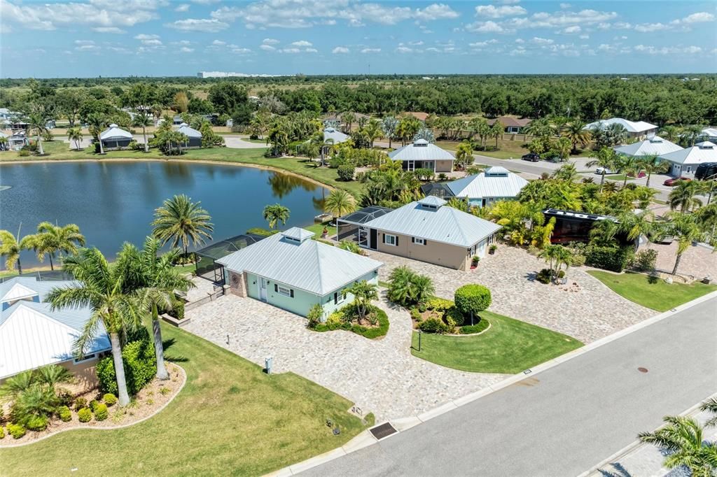 待售: $550,000 (1 贝兹, 1 浴室, 1000 平方英尺)