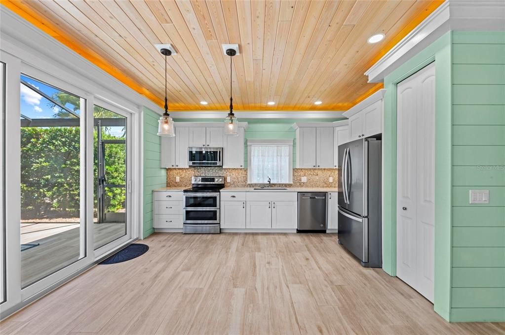 待售: $550,000 (1 贝兹, 1 浴室, 1000 平方英尺)