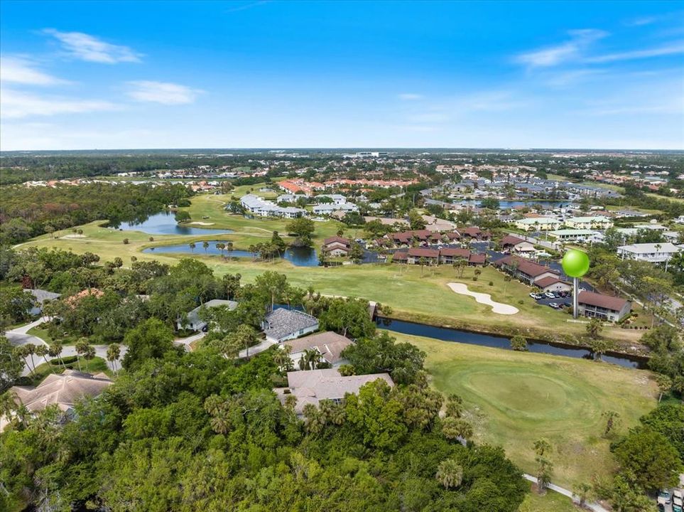 For Sale: $215,000 (2 beds, 2 baths, 908 Square Feet)