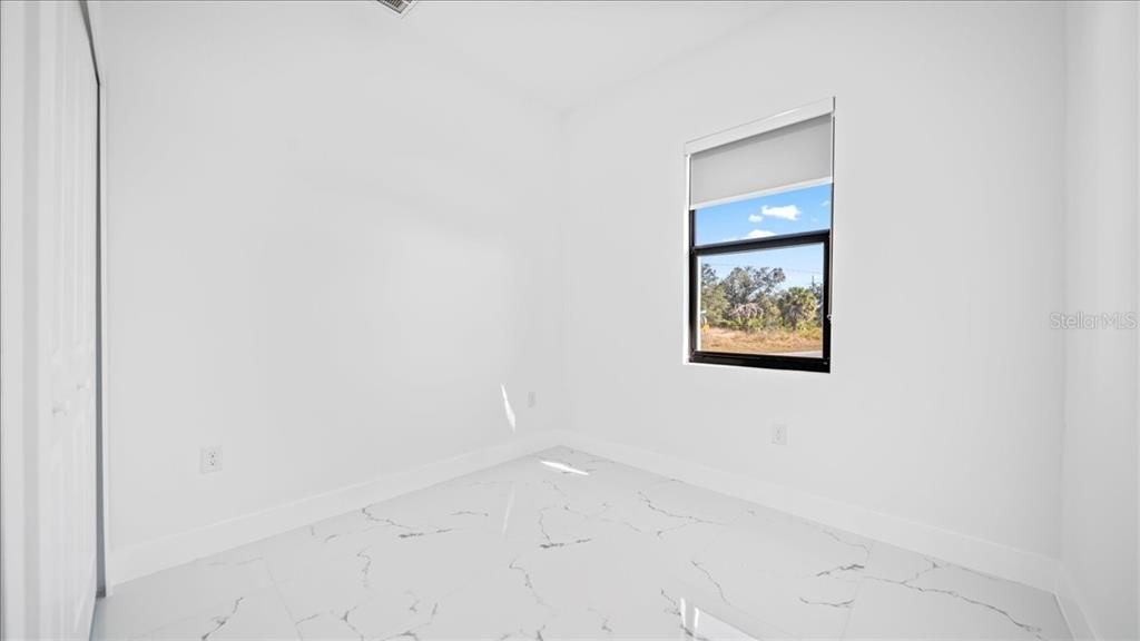 For Rent: $1,850 (3 beds, 2 baths, 1100 Square Feet)