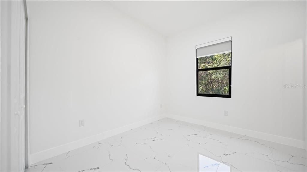 For Rent: $1,850 (3 beds, 2 baths, 1100 Square Feet)