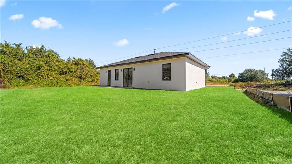 For Rent: $1,850 (3 beds, 2 baths, 1100 Square Feet)