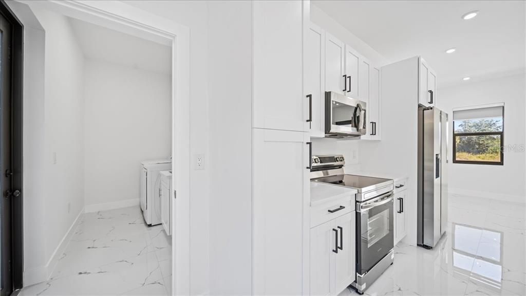 For Rent: $1,850 (3 beds, 2 baths, 1100 Square Feet)