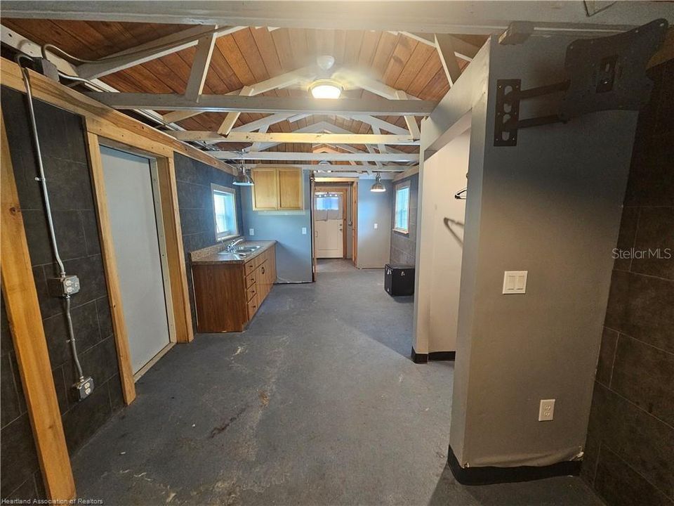 For Sale: $254,000 (3 beds, 2 baths, 1652 Square Feet)