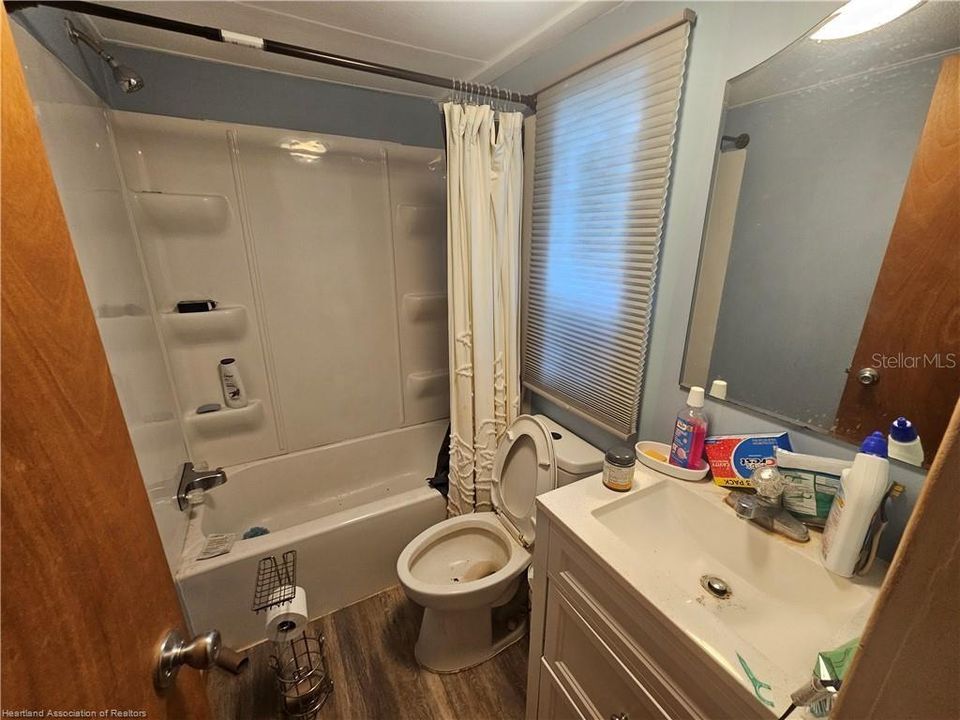 For Sale: $254,000 (3 beds, 2 baths, 1652 Square Feet)