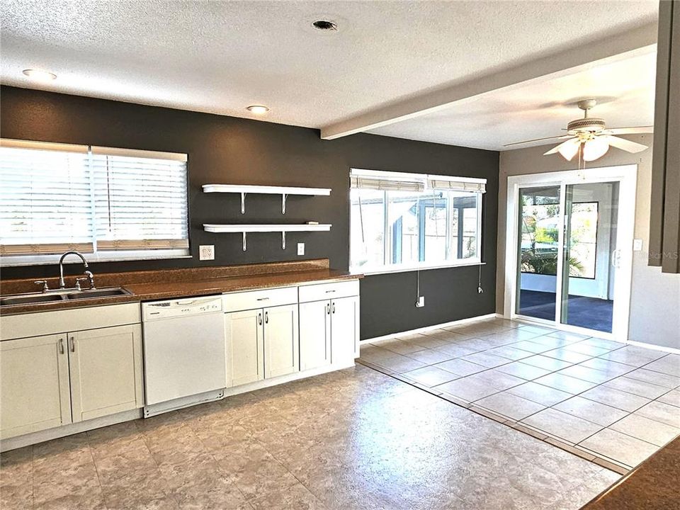 For Rent: $1,650 (2 beds, 2 baths, 1175 Square Feet)