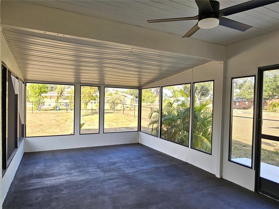 For Rent: $1,650 (2 beds, 2 baths, 1175 Square Feet)