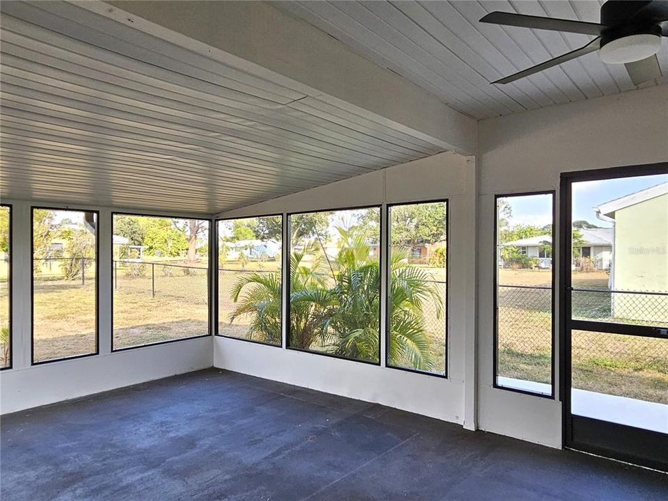 For Rent: $1,650 (2 beds, 2 baths, 1175 Square Feet)