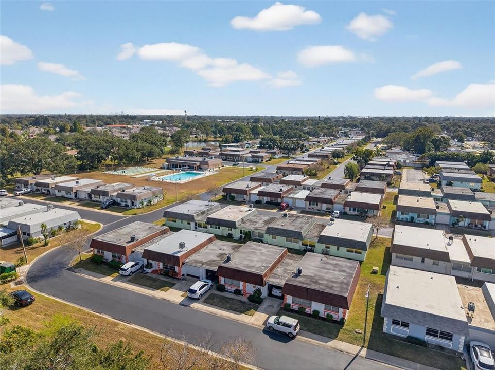 На продажу: $149,000 (2 спален, 2 ванн, 1109 Квадратных фут)