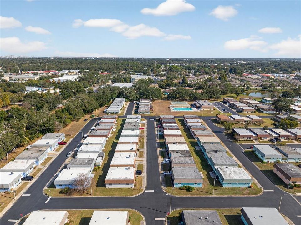 На продажу: $149,000 (2 спален, 2 ванн, 1109 Квадратных фут)