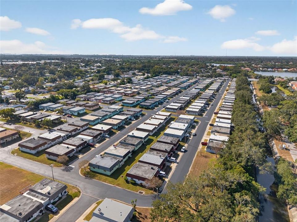 На продажу: $149,000 (2 спален, 2 ванн, 1109 Квадратных фут)