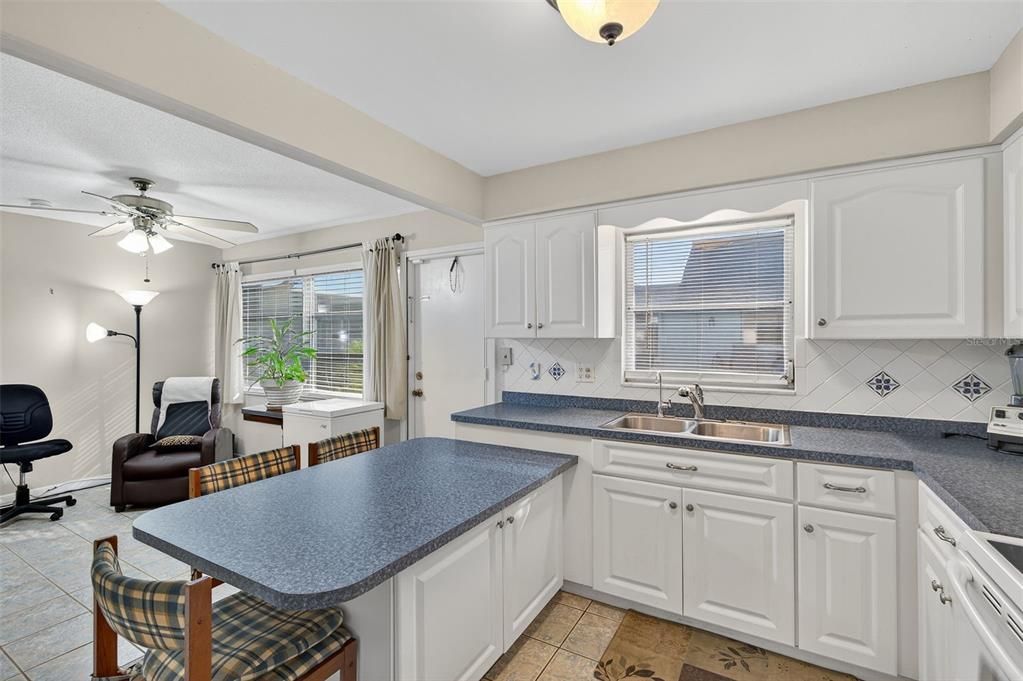 En Venta: $149,000 (2 camas, 2 baños, 1109 Pies cuadrados)