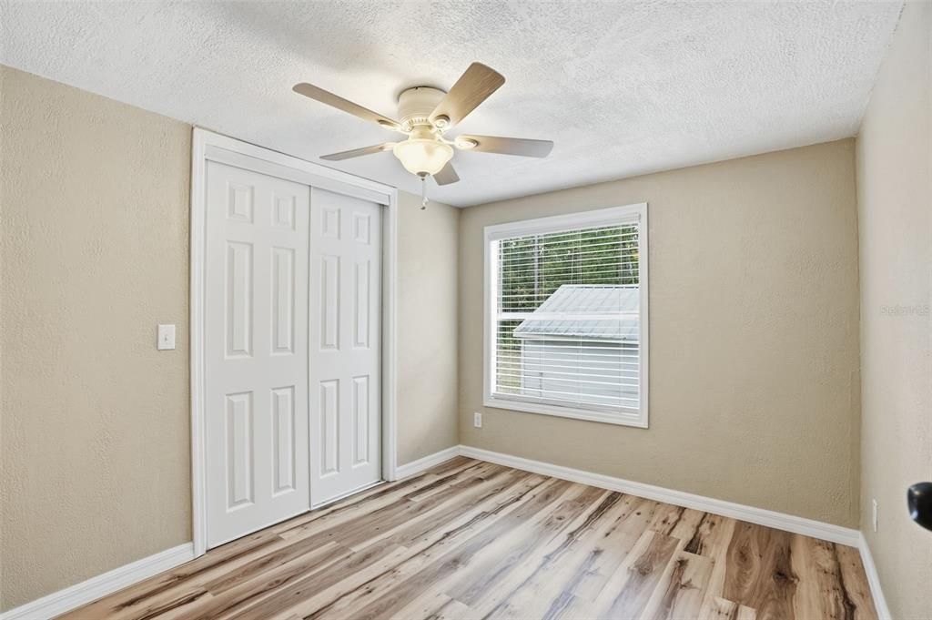 На продажу: $279,000 (3 спален, 2 ванн, 960 Квадратных фут)