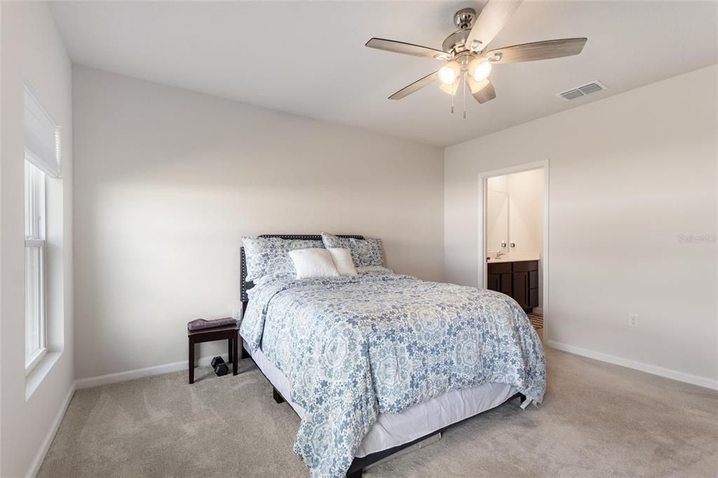 待售: $320,000 (3 贝兹, 2 浴室, 1450 平方英尺)