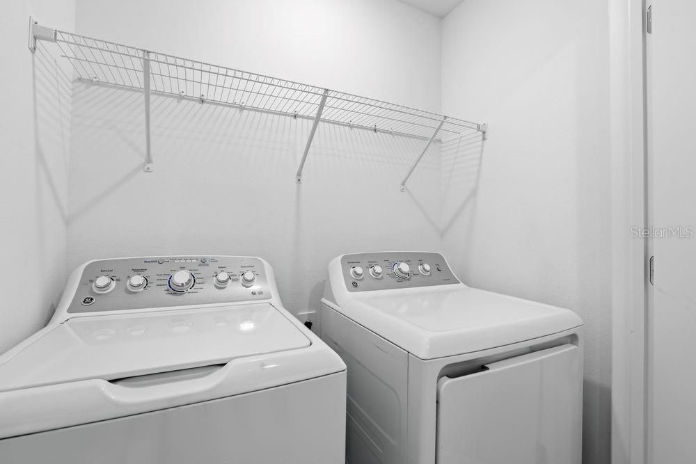 For Sale: $219,999 (2 beds, 2 baths, 1219 Square Feet)