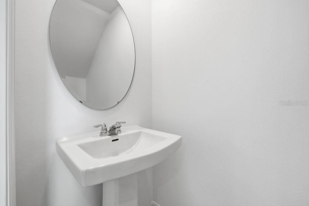 For Sale: $219,999 (2 beds, 2 baths, 1219 Square Feet)