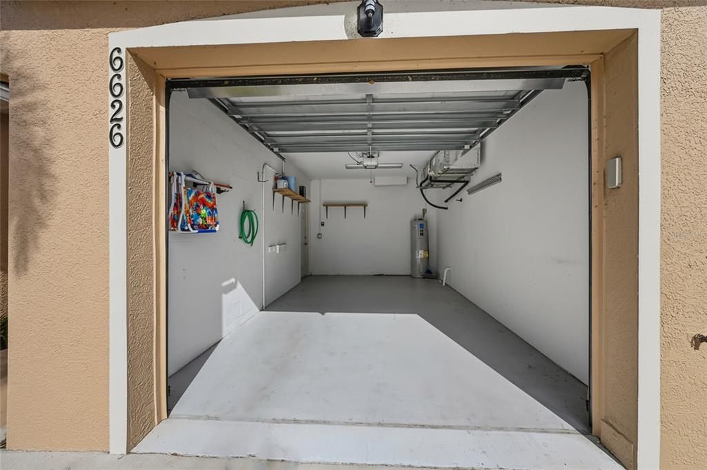 For Sale: $395,000 (2 beds, 2 baths, 1610 Square Feet)