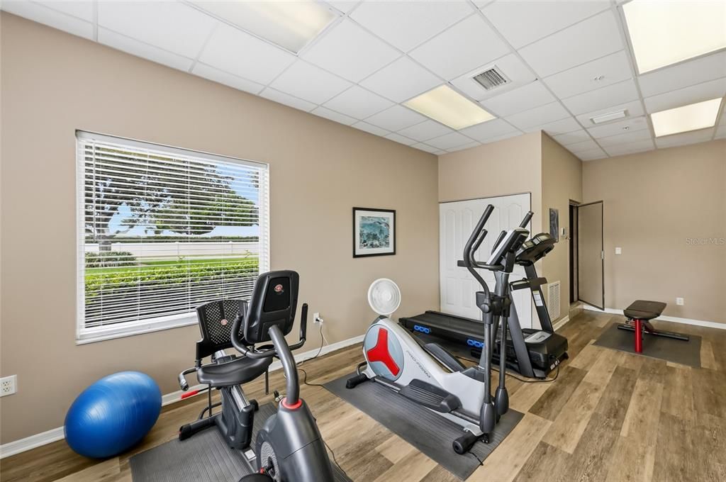 For Sale: $395,000 (2 beds, 2 baths, 1610 Square Feet)