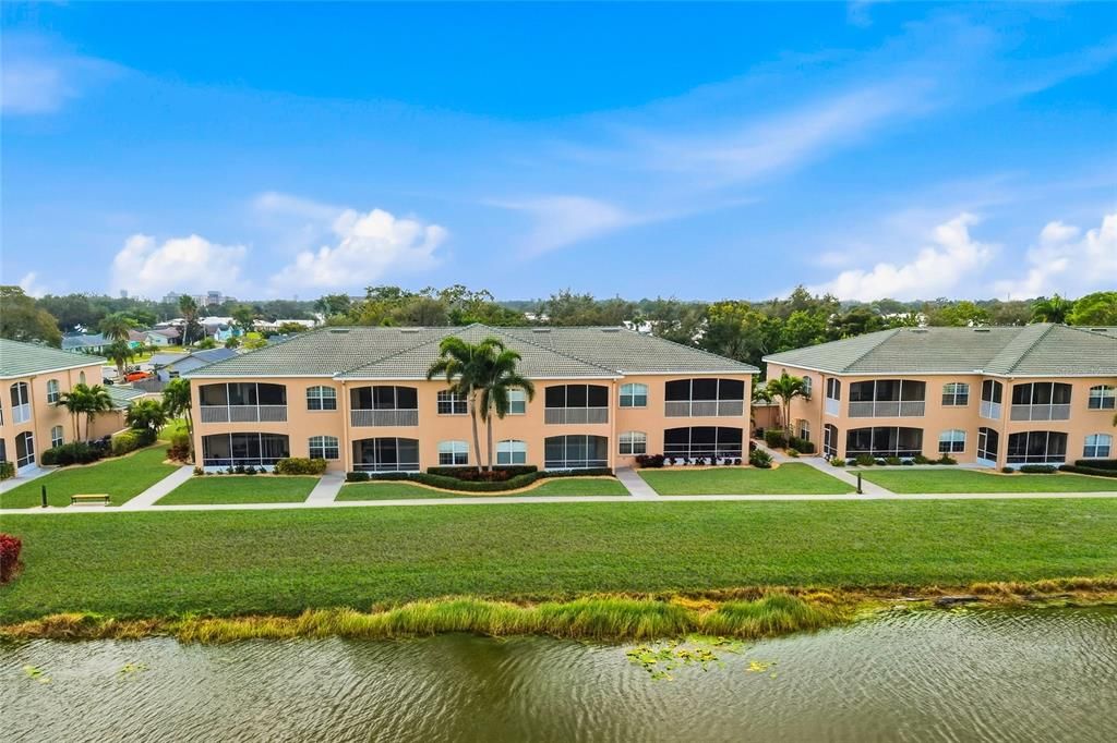 For Sale: $395,000 (2 beds, 2 baths, 1610 Square Feet)