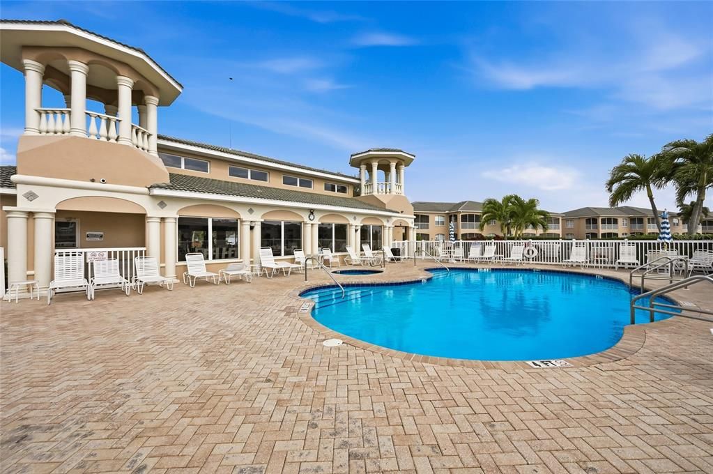 For Sale: $395,000 (2 beds, 2 baths, 1610 Square Feet)