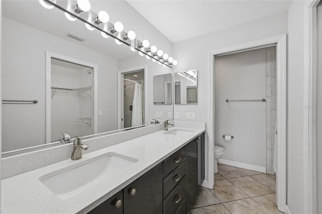 For Sale: $395,000 (2 beds, 2 baths, 1610 Square Feet)