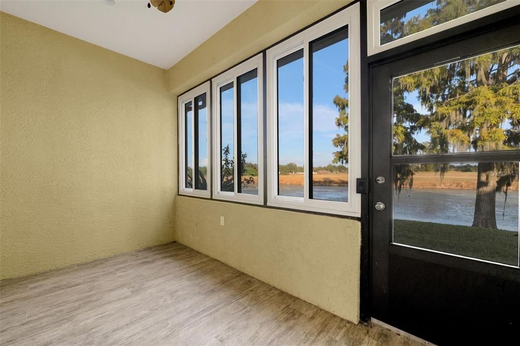 Active With Contract: $325,000 (3 beds, 2 baths, 1451 Square Feet)