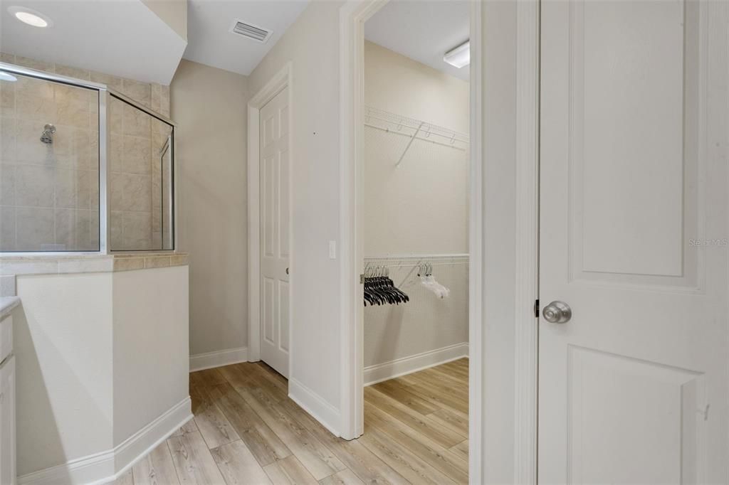 Active With Contract: $325,000 (3 beds, 2 baths, 1451 Square Feet)