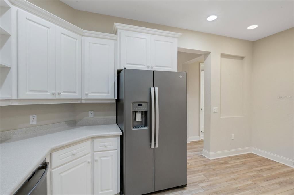 Active With Contract: $325,000 (3 beds, 2 baths, 1451 Square Feet)