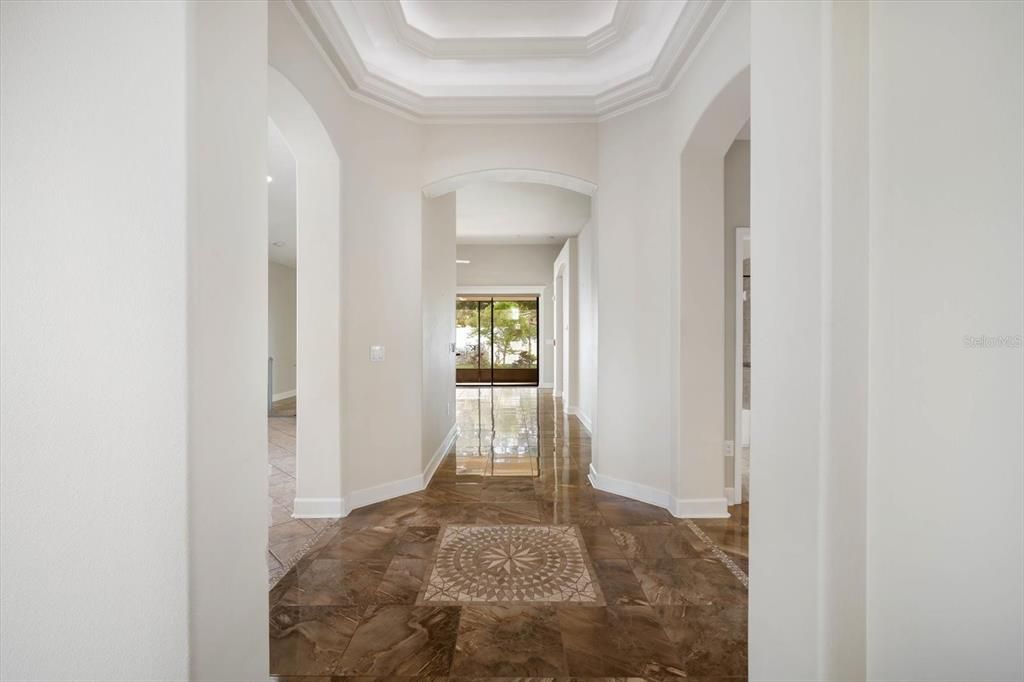 合同活跃: $379,000 (3 贝兹, 2 浴室, 2022 平方英尺)