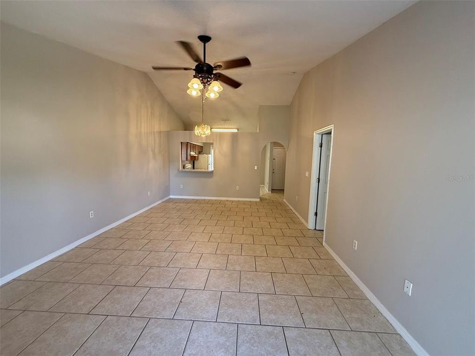 For Rent: $1,500 (3 beds, 2 baths, 1150 Square Feet)