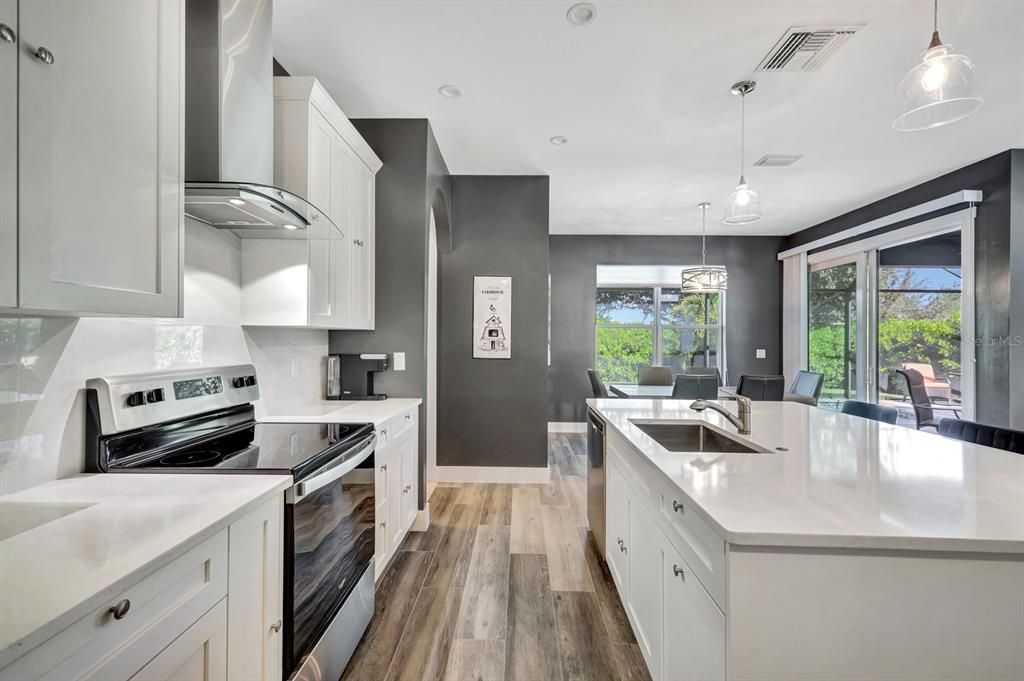 For Sale: $500,000 (4 beds, 2 baths, 1839 Square Feet)