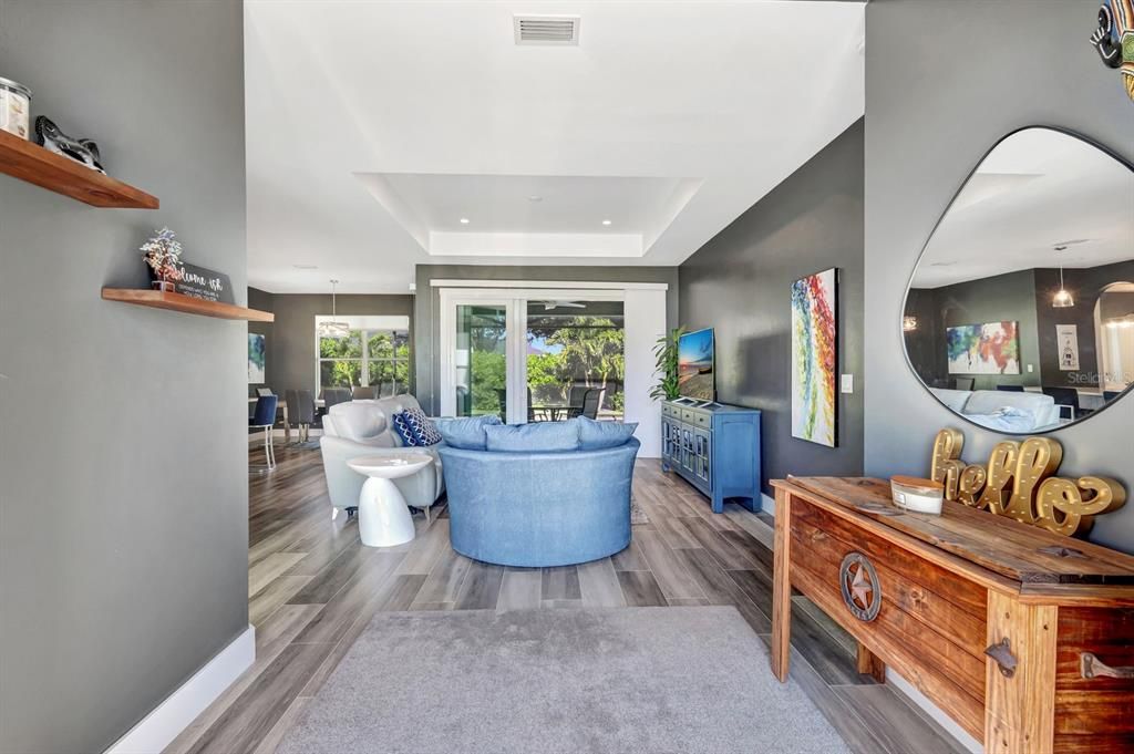 For Sale: $500,000 (4 beds, 2 baths, 1839 Square Feet)