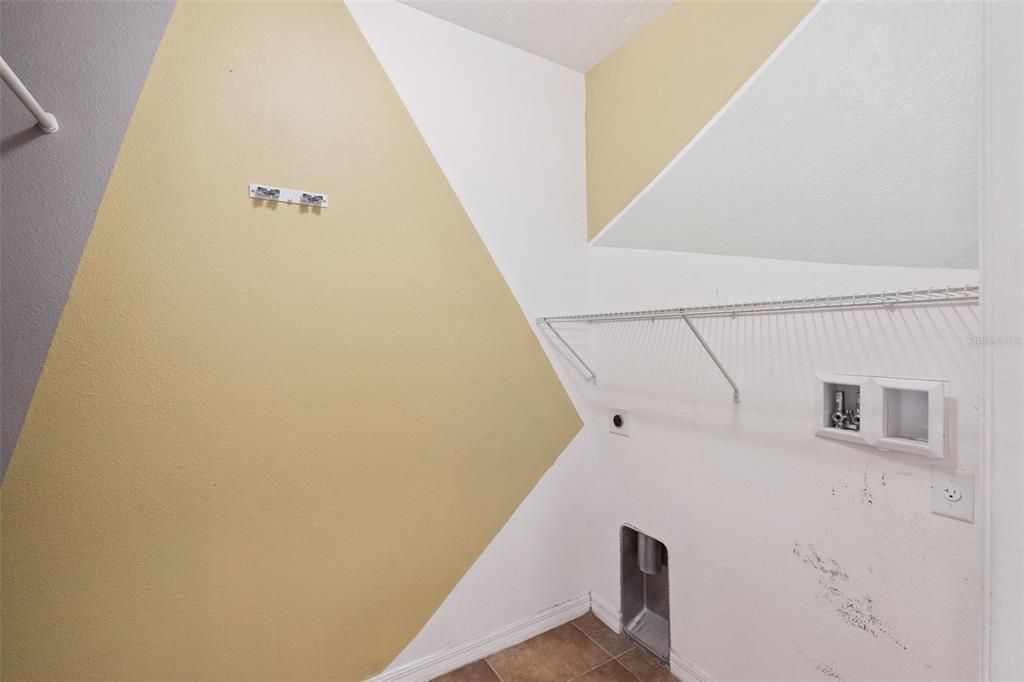 En Venta: $294,000 (3 camas, 2 baños, 1445 Pies cuadrados)