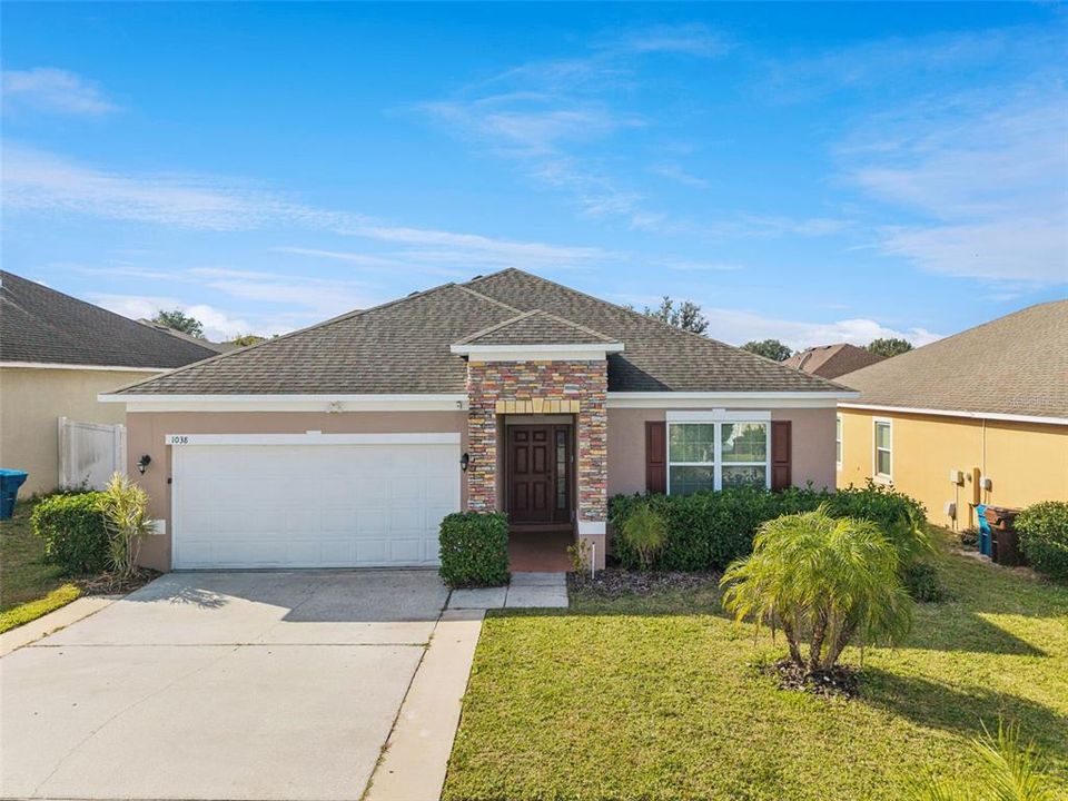 En Venta: $294,000 (3 camas, 2 baños, 1445 Pies cuadrados)