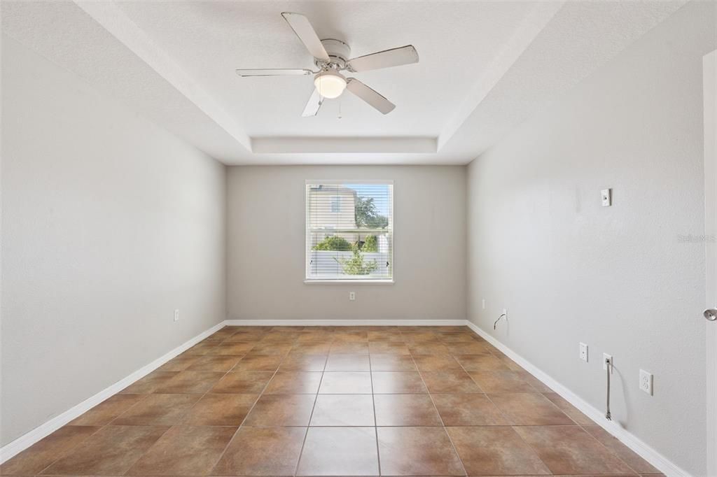 En Venta: $294,000 (3 camas, 2 baños, 1445 Pies cuadrados)