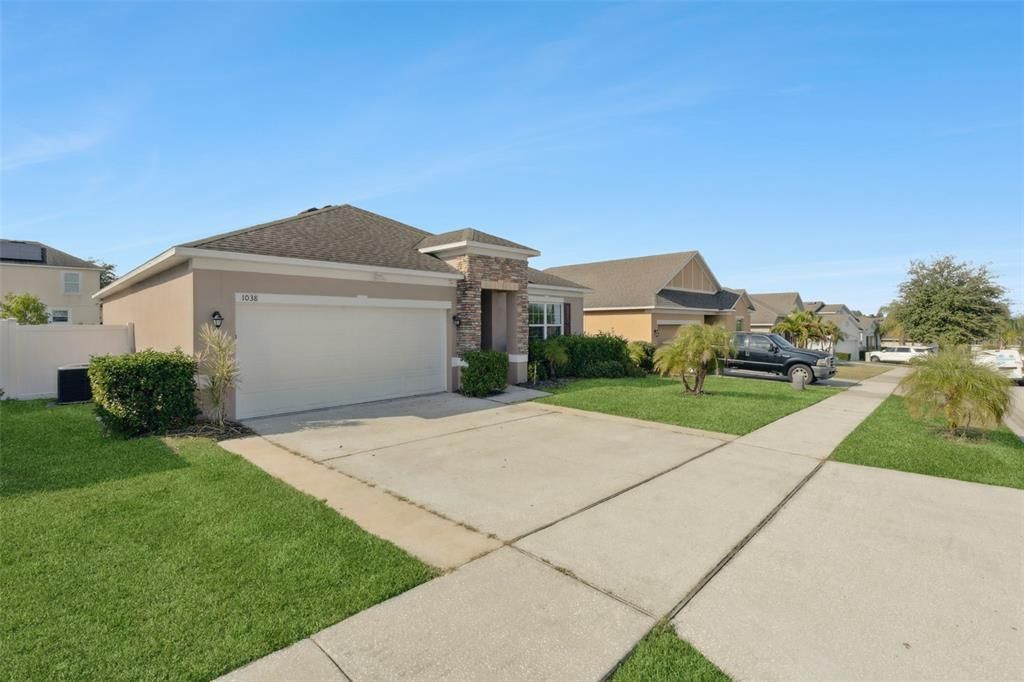 En Venta: $294,000 (3 camas, 2 baños, 1445 Pies cuadrados)