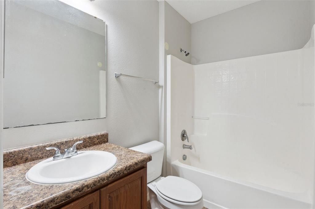 En Venta: $294,000 (3 camas, 2 baños, 1445 Pies cuadrados)