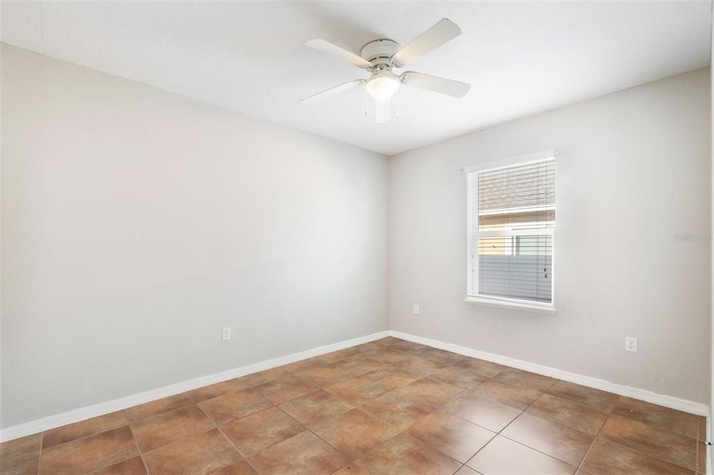 En Venta: $294,000 (3 camas, 2 baños, 1445 Pies cuadrados)