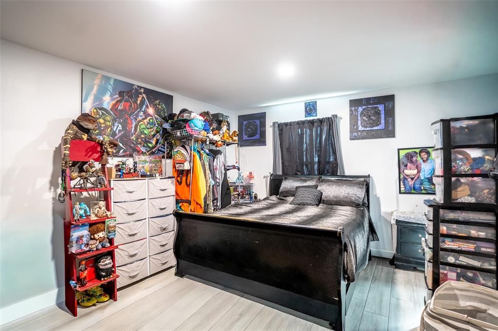 待售: $595,000 (6 贝兹, 0 浴室, 2966 平方英尺)