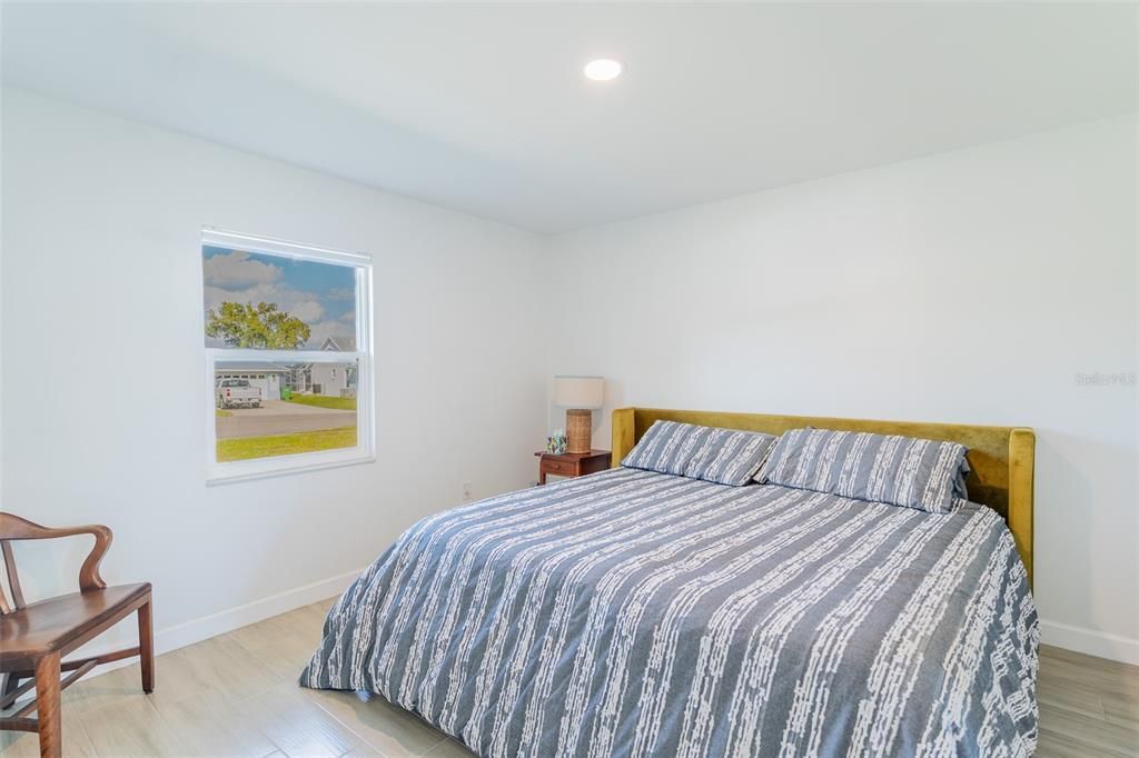 待售: $595,000 (6 贝兹, 0 浴室, 2966 平方英尺)