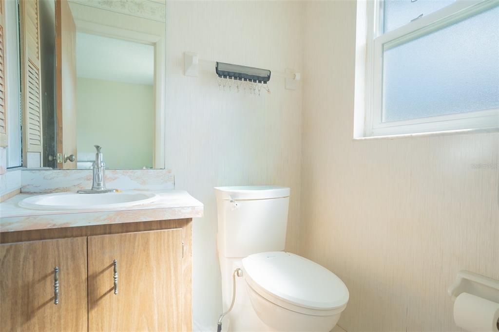 待售: $595,000 (6 贝兹, 0 浴室, 2966 平方英尺)