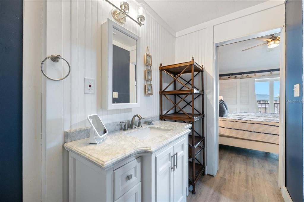 出租: $3,600 (2 贝兹, 2 浴室, 1314 平方英尺)