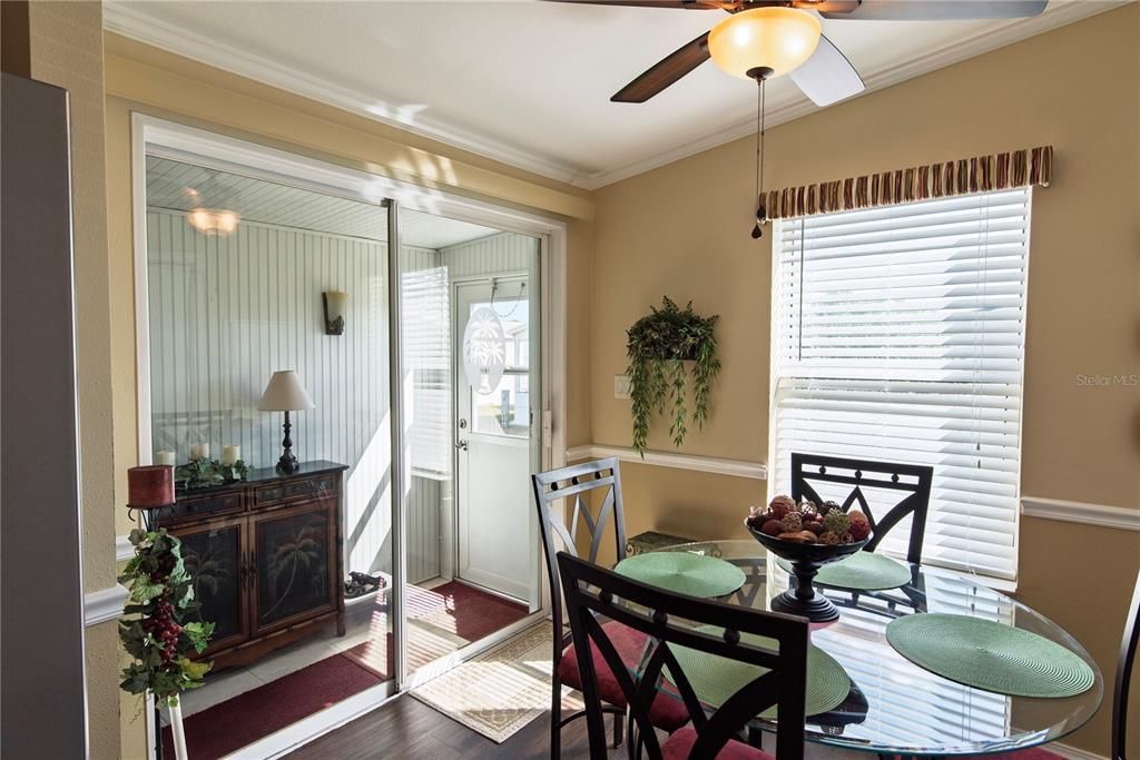 На продажу: $185,000 (3 спален, 2 ванн, 1296 Квадратных фут)