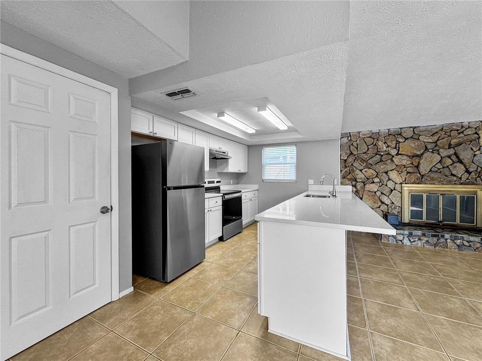 出租: $2,055 (3 贝兹, 2 浴室, 1823 平方英尺)