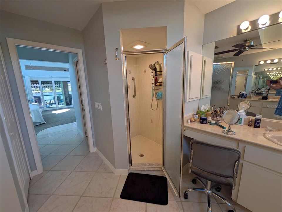 For Sale: $450,000 (3 beds, 2 baths, 2037 Square Feet)