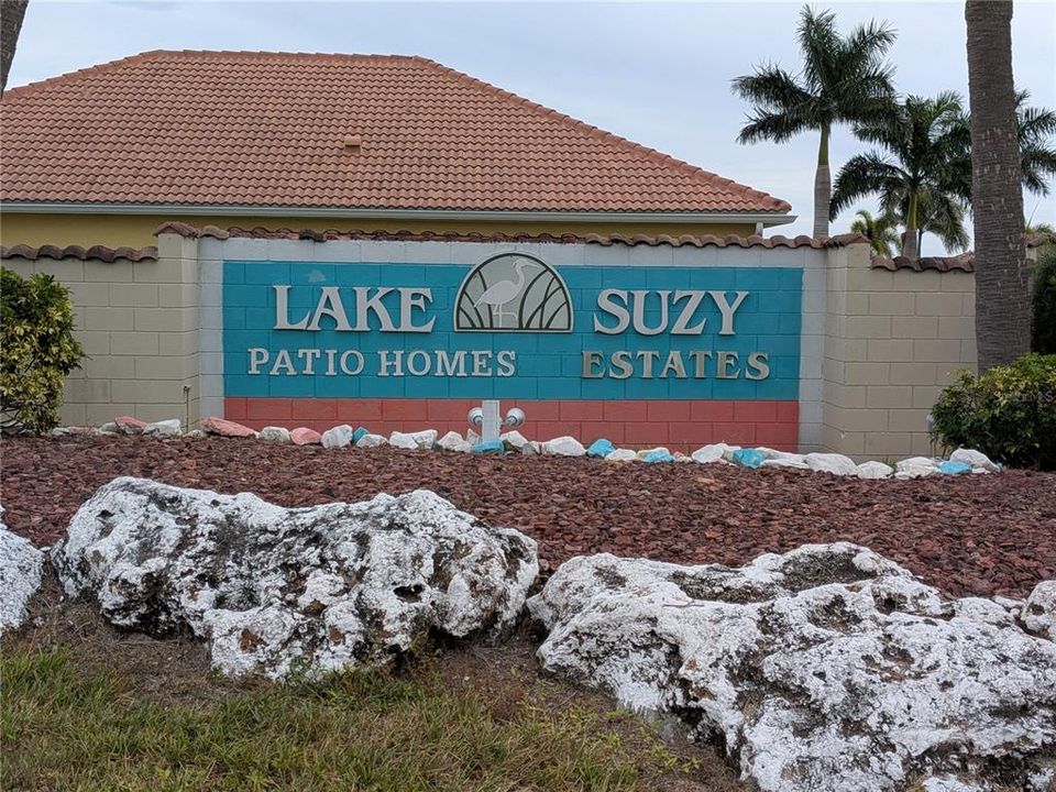 For Sale: $450,000 (3 beds, 2 baths, 2037 Square Feet)