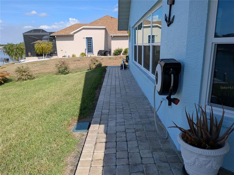 For Sale: $450,000 (3 beds, 2 baths, 2037 Square Feet)