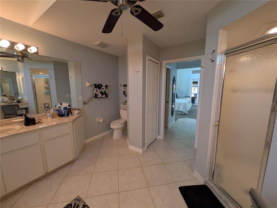 For Sale: $450,000 (3 beds, 2 baths, 2037 Square Feet)