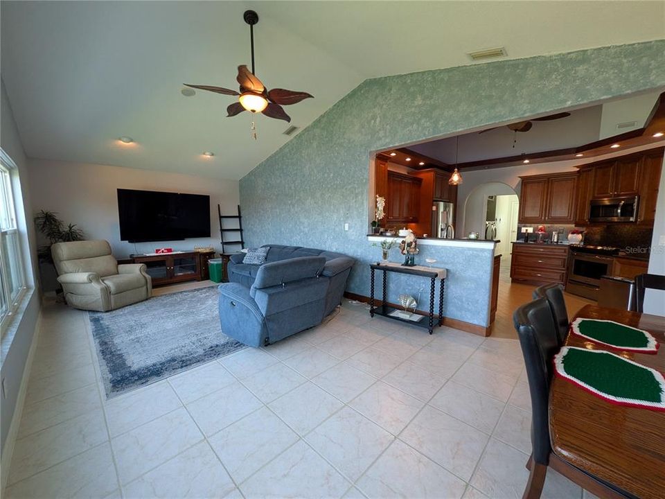 For Sale: $450,000 (3 beds, 2 baths, 2037 Square Feet)